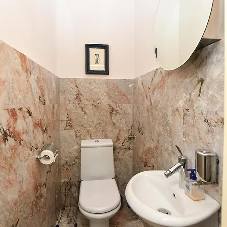 Neoclassical Luxury * Λιουμπλιάνα