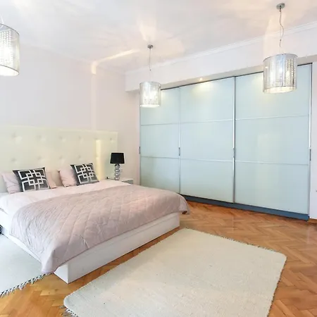 Appartamento Neoclassical Luxury