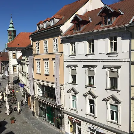 Appartamento Neoclassical Luxury