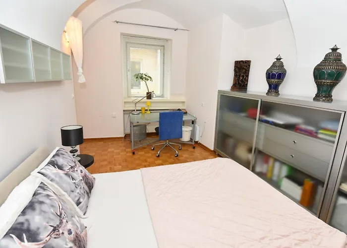 Neoclassical Luxury *