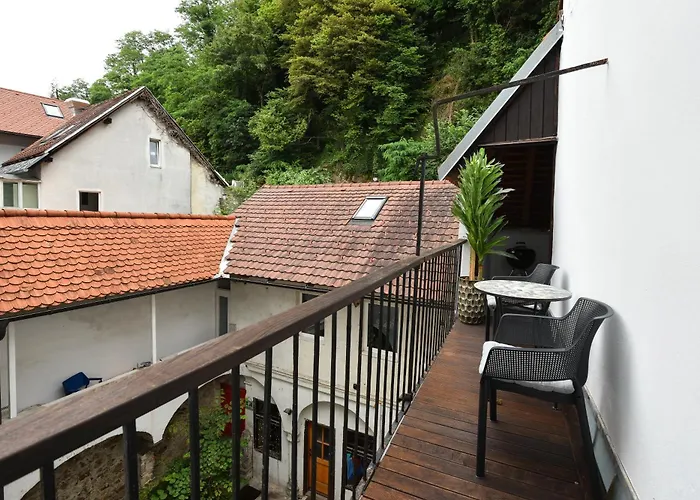 Apartament Neoclassical Luxury *