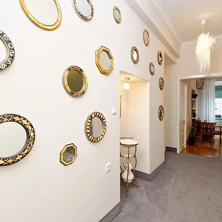 Apartment Neoclassical Luxury Ljubljana